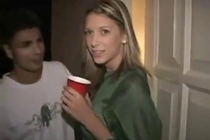College Bombshell Gets Fucked Porn Videos